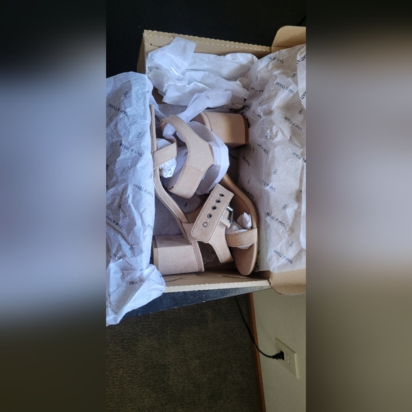 ELYSA WOMEN'S VEGAN HIGH HEEL SANDALS - Picture 4 of 5